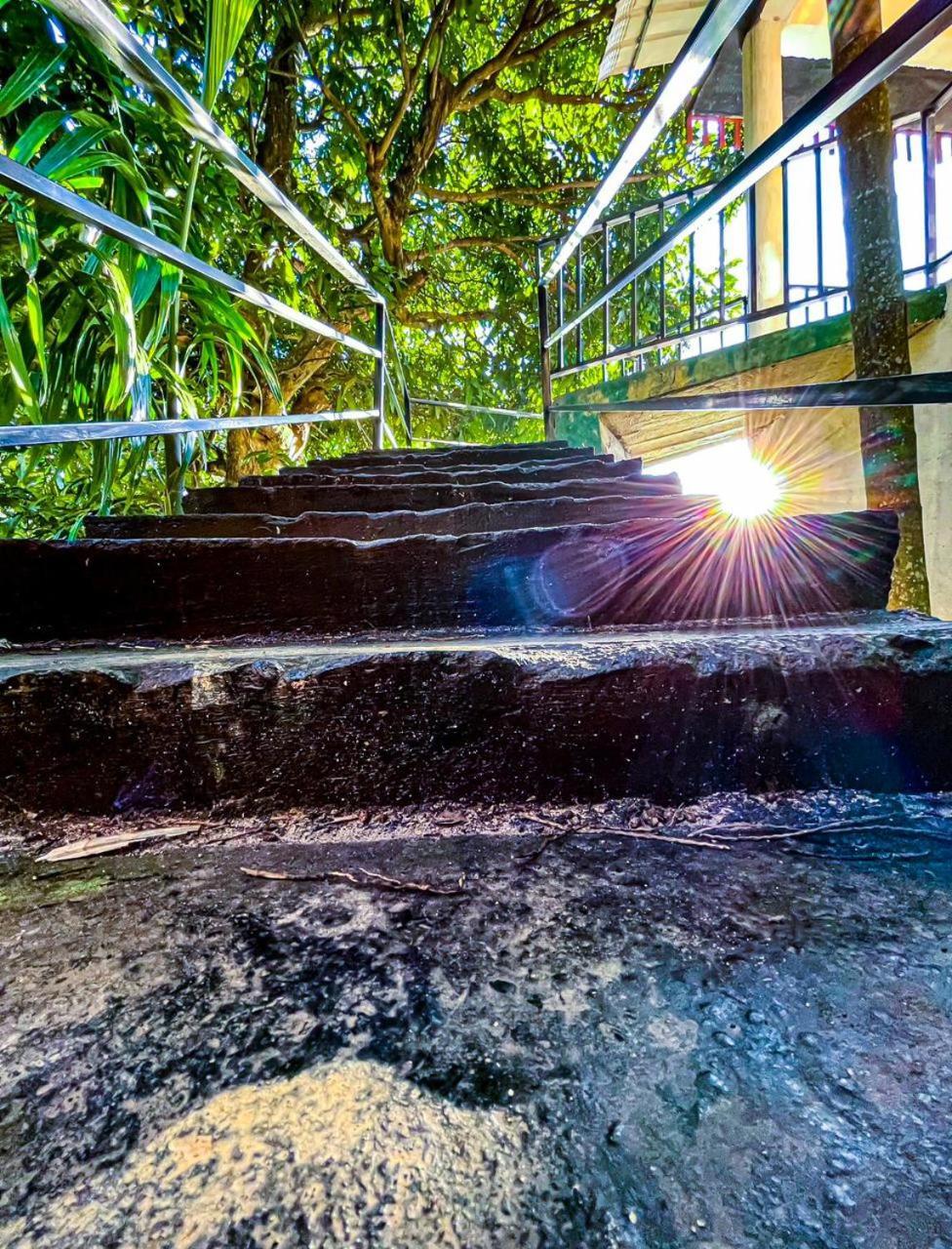 Nature Green Hotels On Rock Home Элла Экстерьер фото